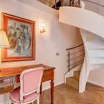 Bmga L Luxury Home With Patio In Trastevere