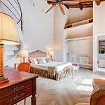 Bmga L Luxury Home With Patio In Trastevere