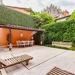 Bmga L Luxury Home With Patio In Trastevere